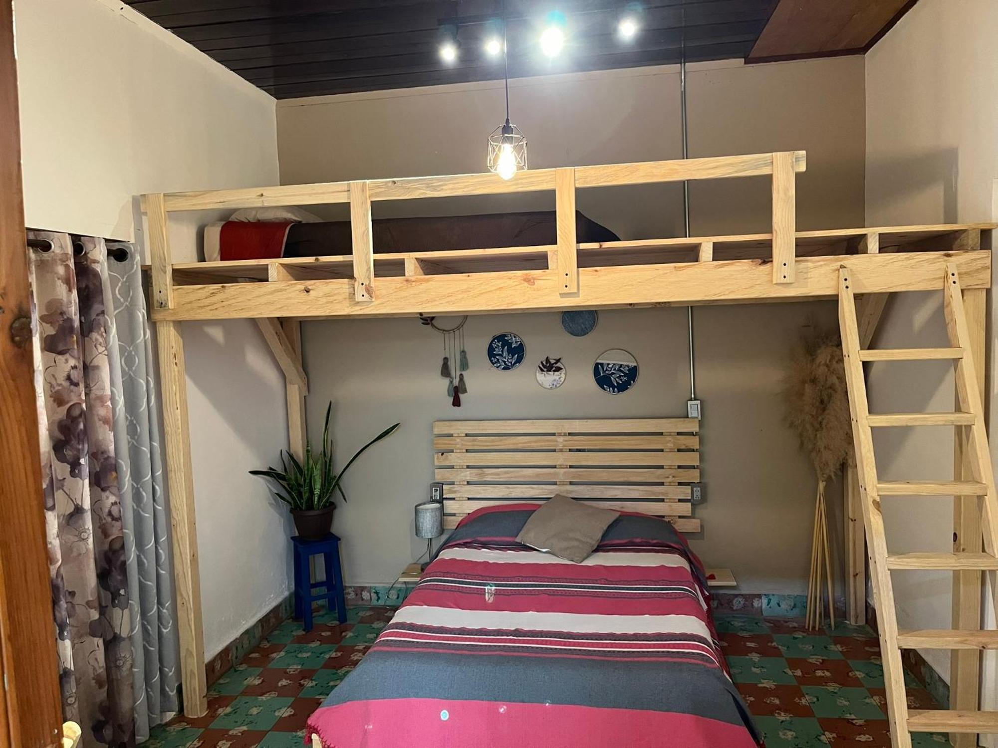 Hostal Casa Gaia ซานกริสโตบัล เด ลาสกาซาส ภายนอก รูปภาพ